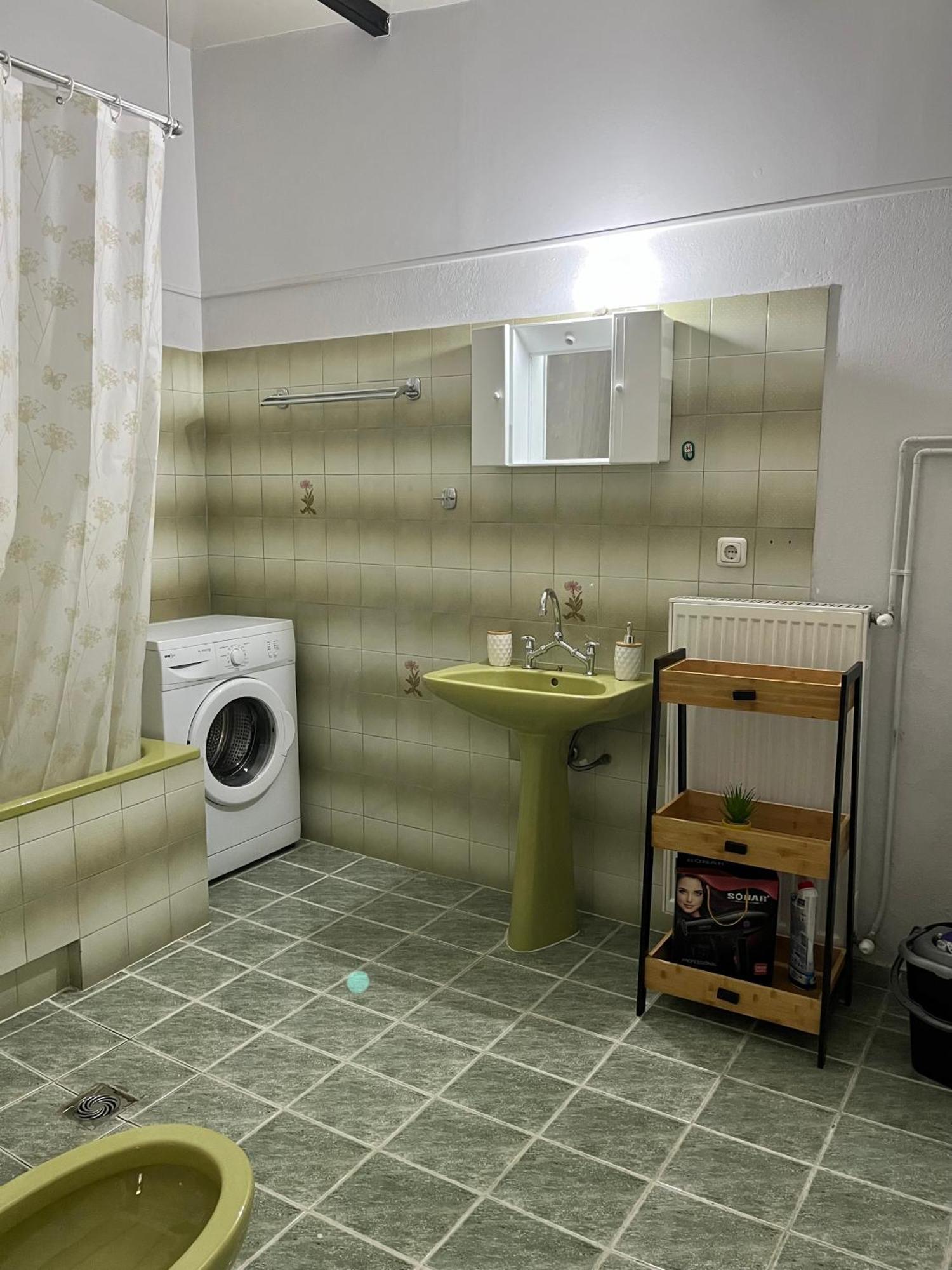 Downtown Apartment Коница Екстериор снимка